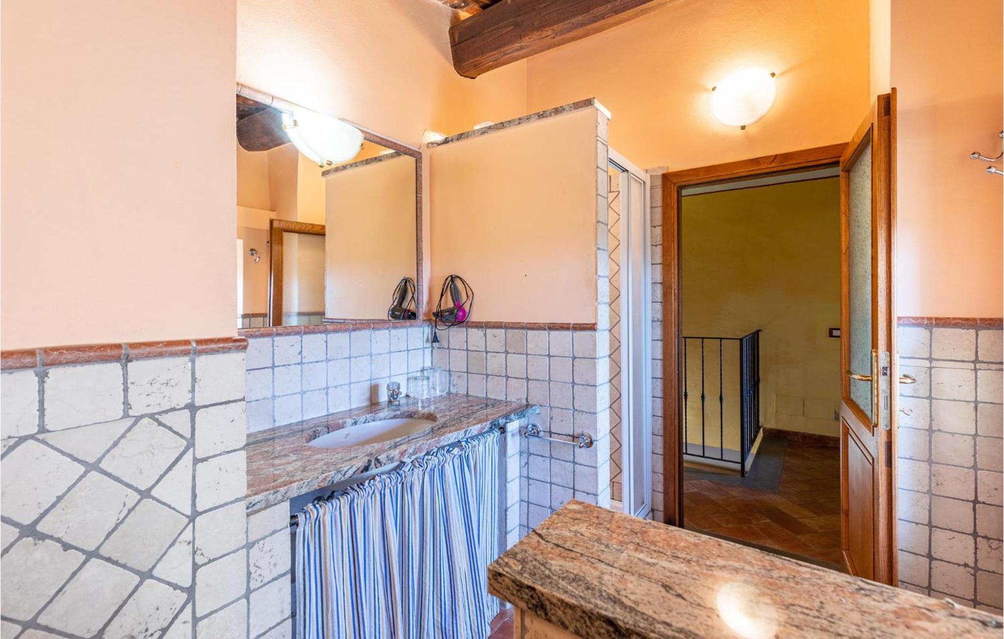 Awesome Home In Marliana With Kitchenette Buitenkant foto