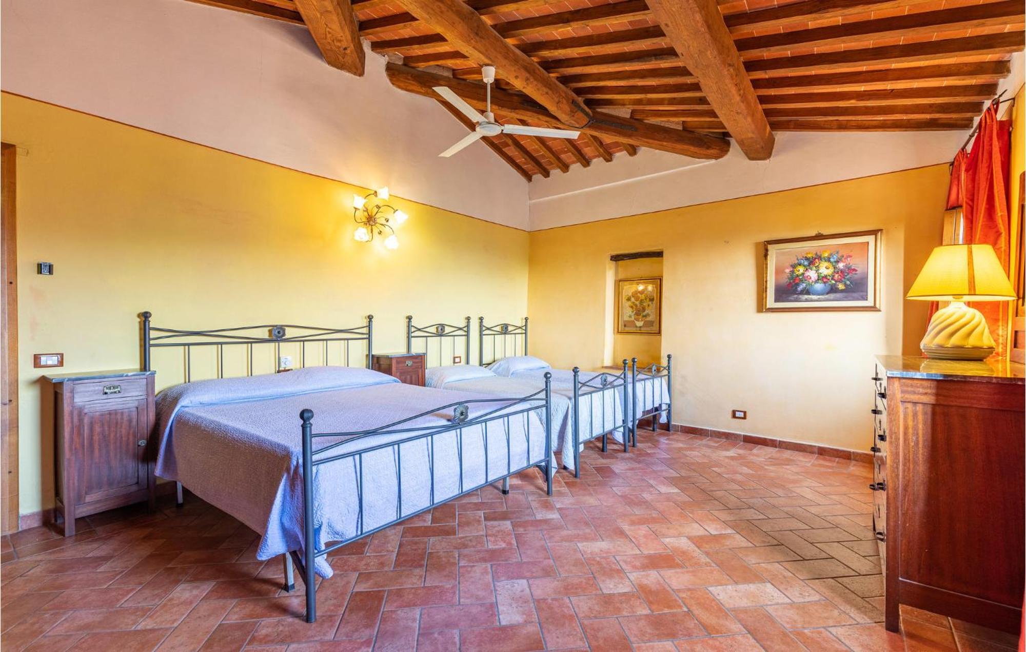 Awesome Home In Marliana With Kitchenette Buitenkant foto