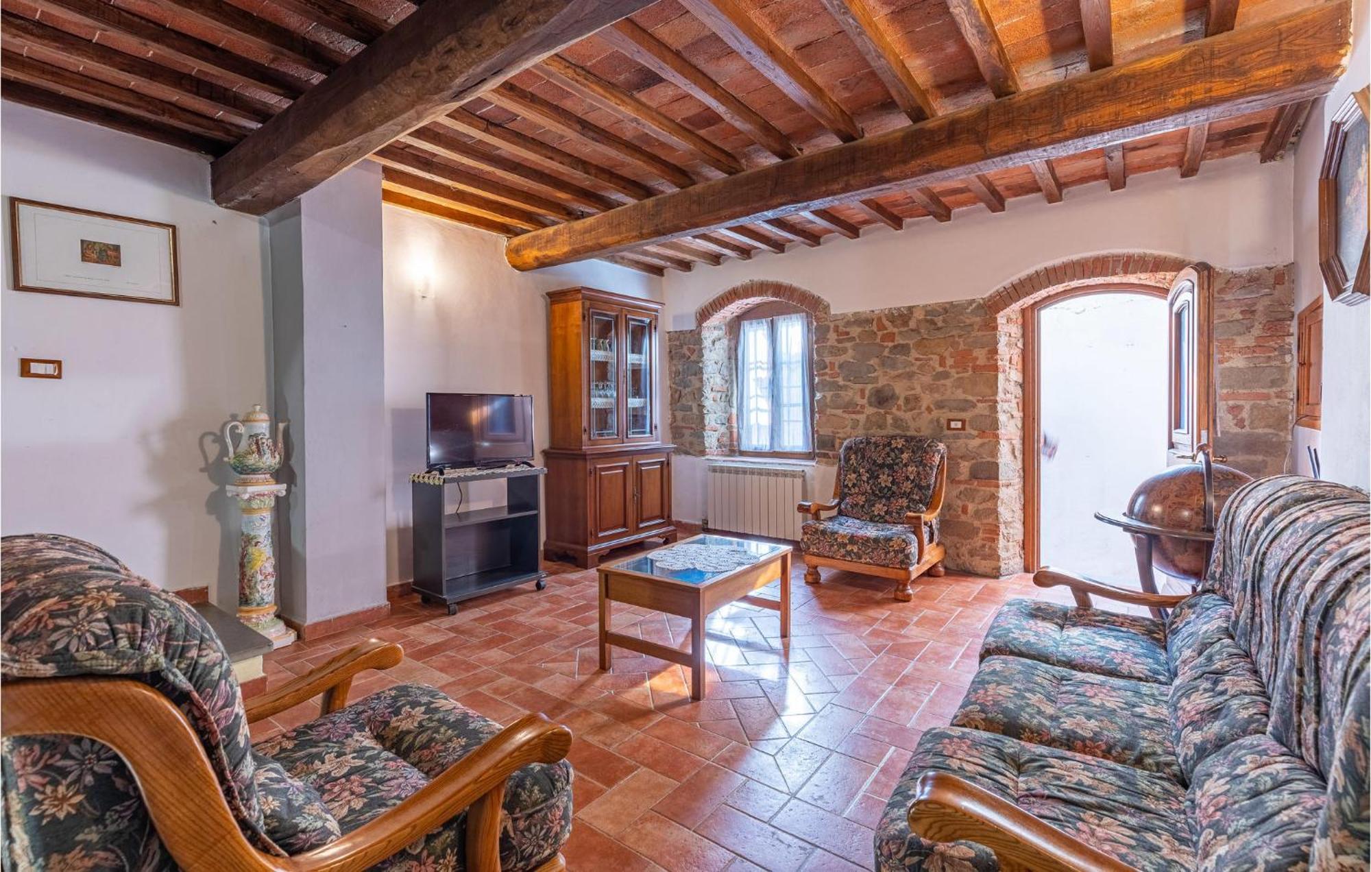 Awesome Home In Marliana With Kitchenette Buitenkant foto