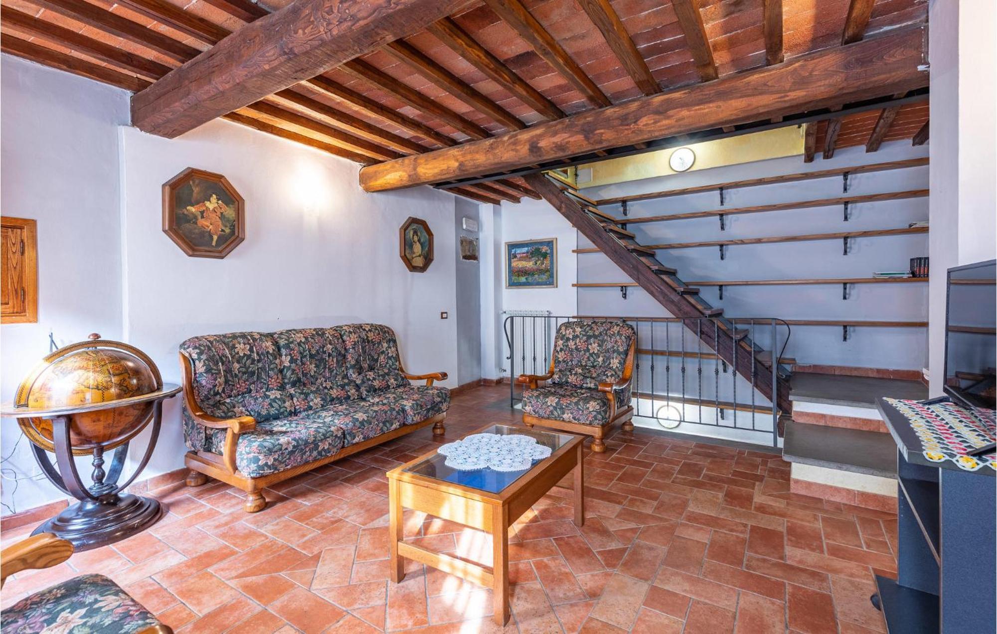 Awesome Home In Marliana With Kitchenette Buitenkant foto