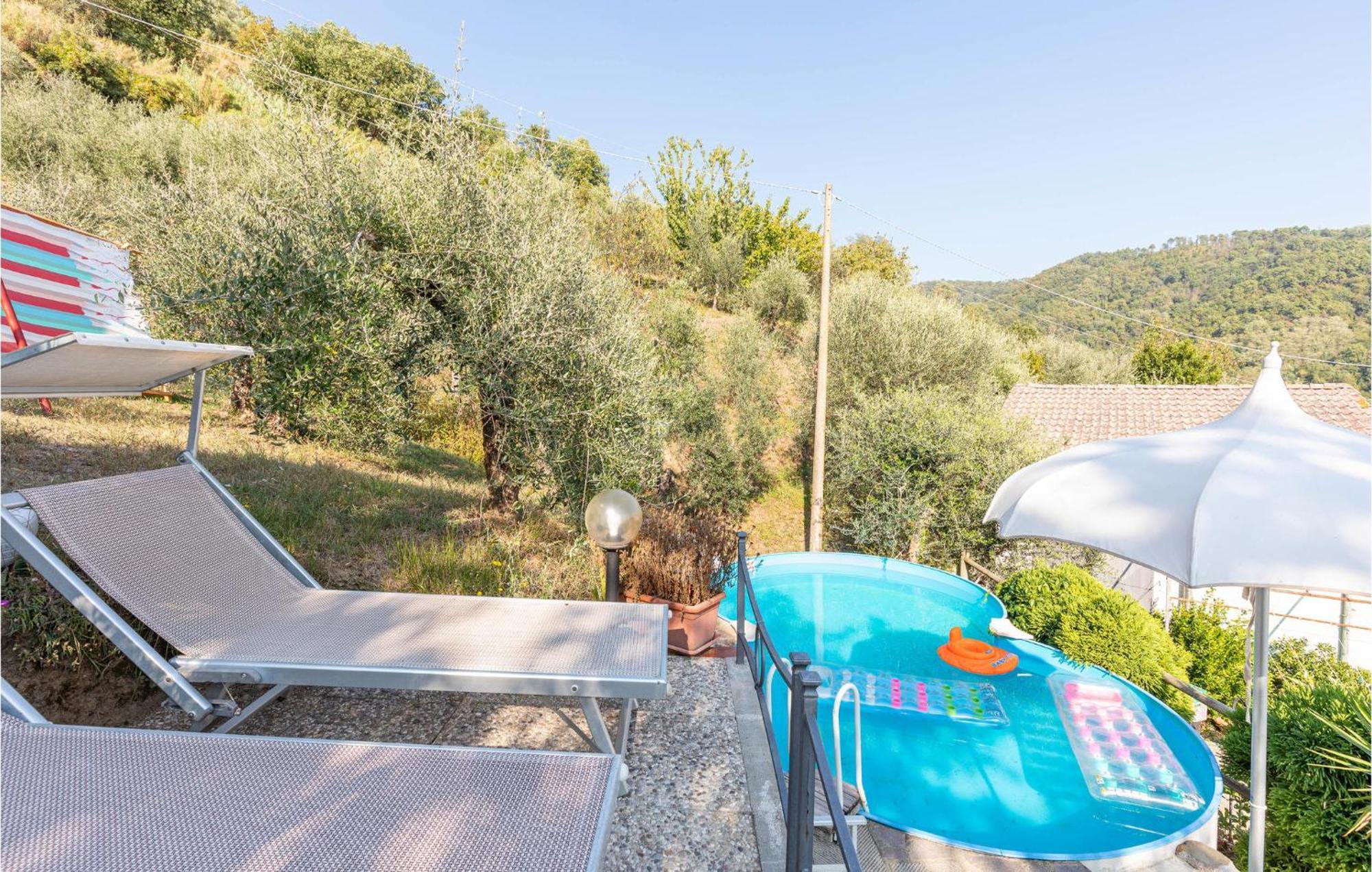 Awesome Home In Marliana With Kitchenette Buitenkant foto